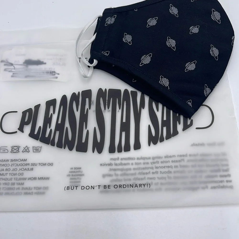 Black Patterned Face Mask TED BAKER LONDON Reversible Reusable FACE MASK NWT